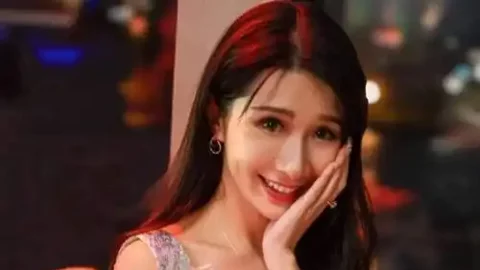 哈莉奎茵黑化跳化工池